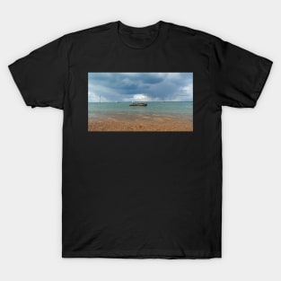 Horizon at Colwell Bay Isle of Wight T-Shirt